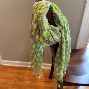 Women's APT9 Green & Gray Polka Dot Scarf
